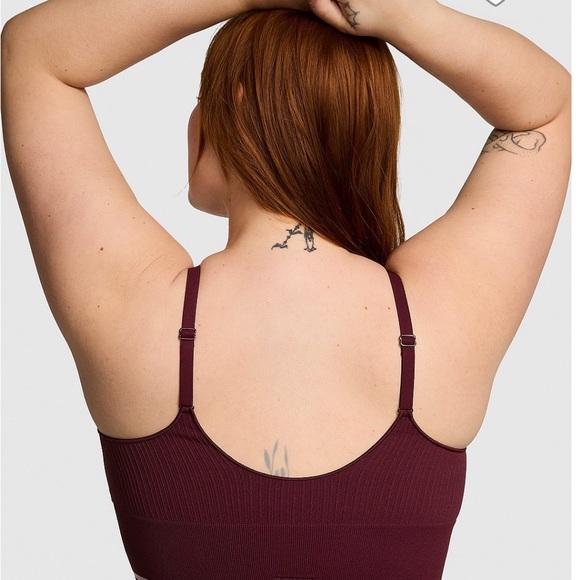 VS PINK LEGGINGS & SPORTS BRA SET - Picture 4 of 11